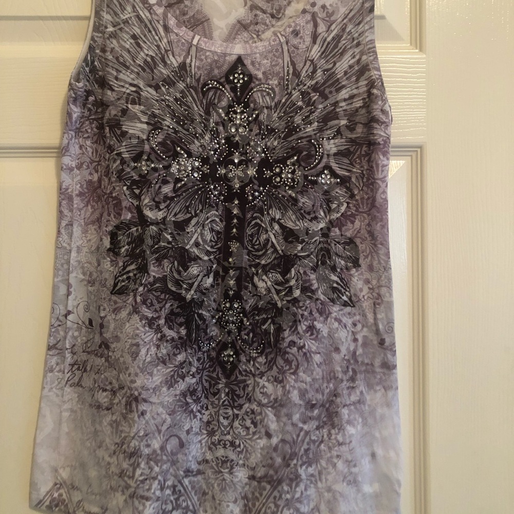 Super cute tank top!